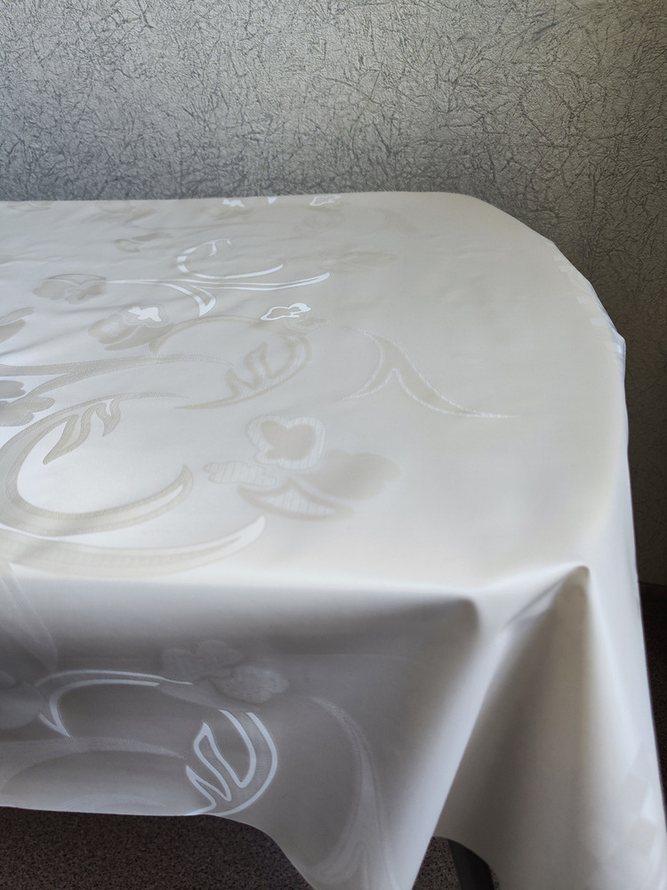 Скатерть цветная bogema листочки 120x137см