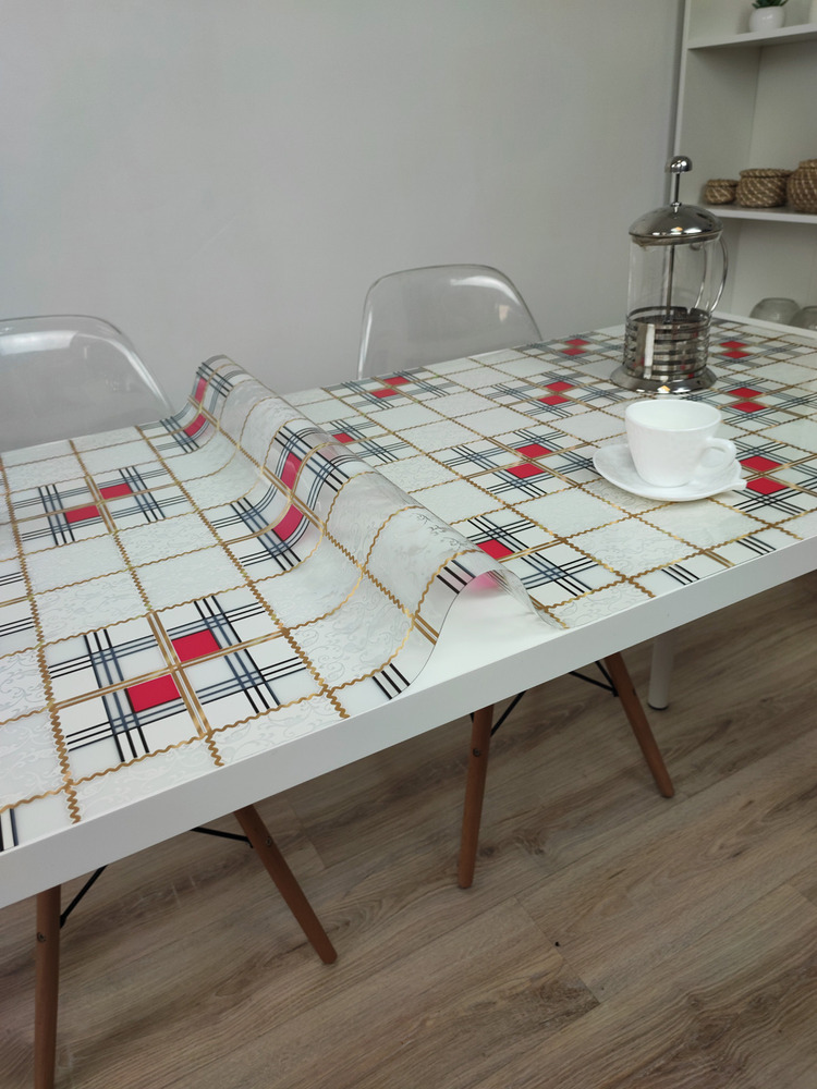 Скатерть с узором красные квадраты 60x60см