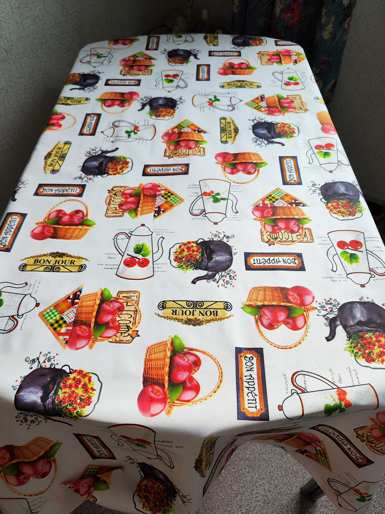Скатерть цветная marcella Bon Appetit 140x140см